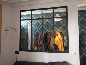 Installation sur mesure de verri&egrave;res style atelier d'artiste au Mans